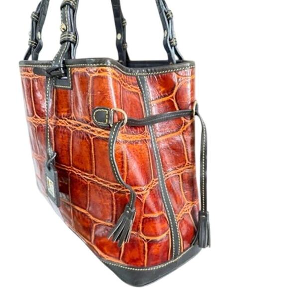 Dooney & Bourke Womens Brown Croco Embossed Leather Double Strap Tassel Bag - Picture 2 of 12